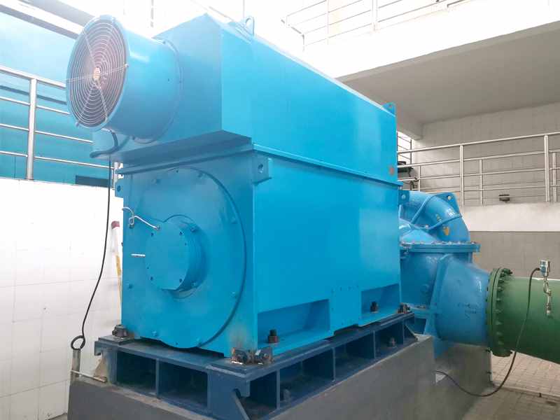 公司為實康水務(wù)定制生產(chǎn)的710KW  10000V永磁同步電機(jī)運(yùn)行現(xiàn)場